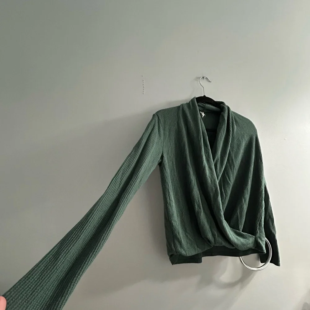 Anthropologie Daily Practice Cross-Front Top Thermal Rib Knit Green - Picture 2 of 4